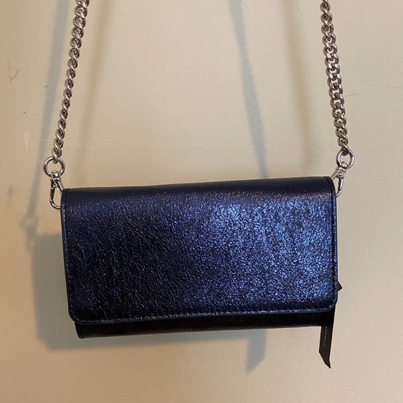 NWT Banana Republic crossbody phone wallet —$35 - Picture 8 of 11